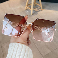 Load image into Gallery viewer, New Fashion Oversize Gradient Sunglasses For Women Vintage Alloy Chain Frame Rivet Square Sun Glasses Female Elegant Shades
