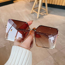 Load image into Gallery viewer, New Fashion Oversize Gradient Sunglasses For Women Vintage Alloy Chain Frame Rivet Square Sun Glasses Female Elegant Shades
